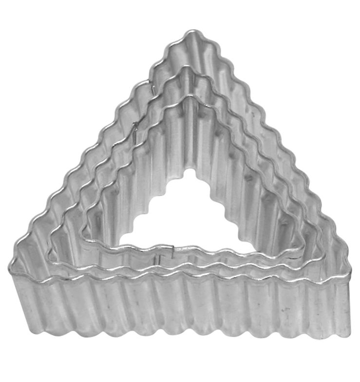 Terrassen-Ausstecher Dreieck gewellt, 3-teilig – 4/5/6 cm A115