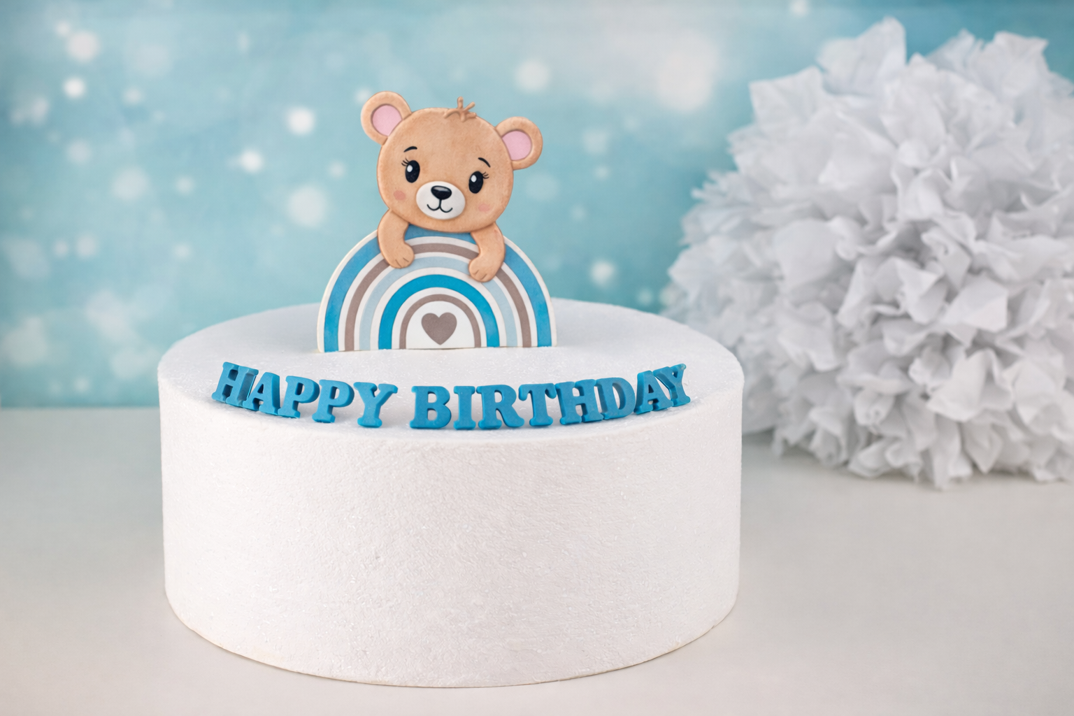 Essbarer Cake Topper Bär mit Regenbogen – süße Tortendekoration für Kindergeburtstage Babytorten und Taufen
