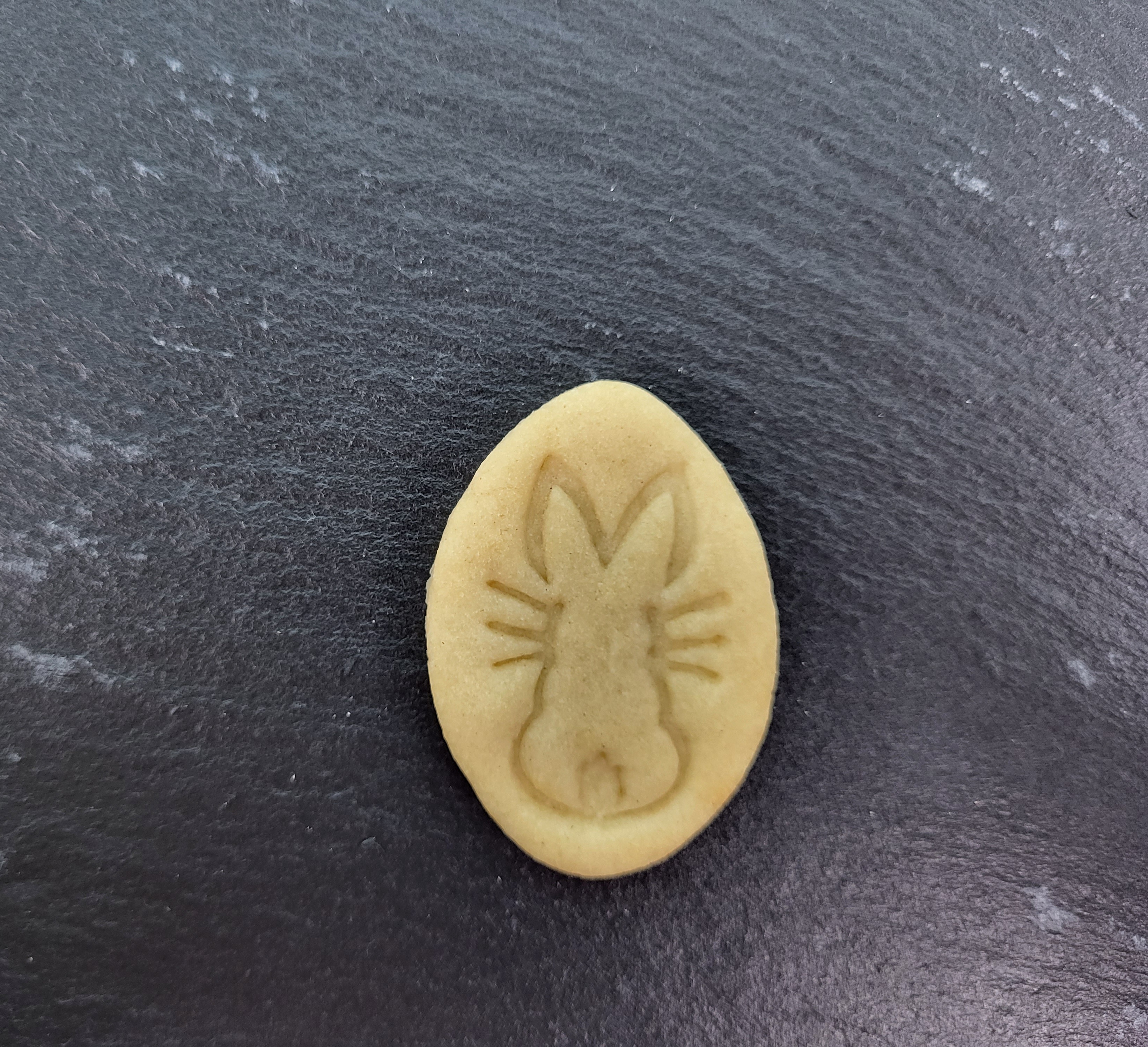 Ausstecher Osterei mit Hase A118