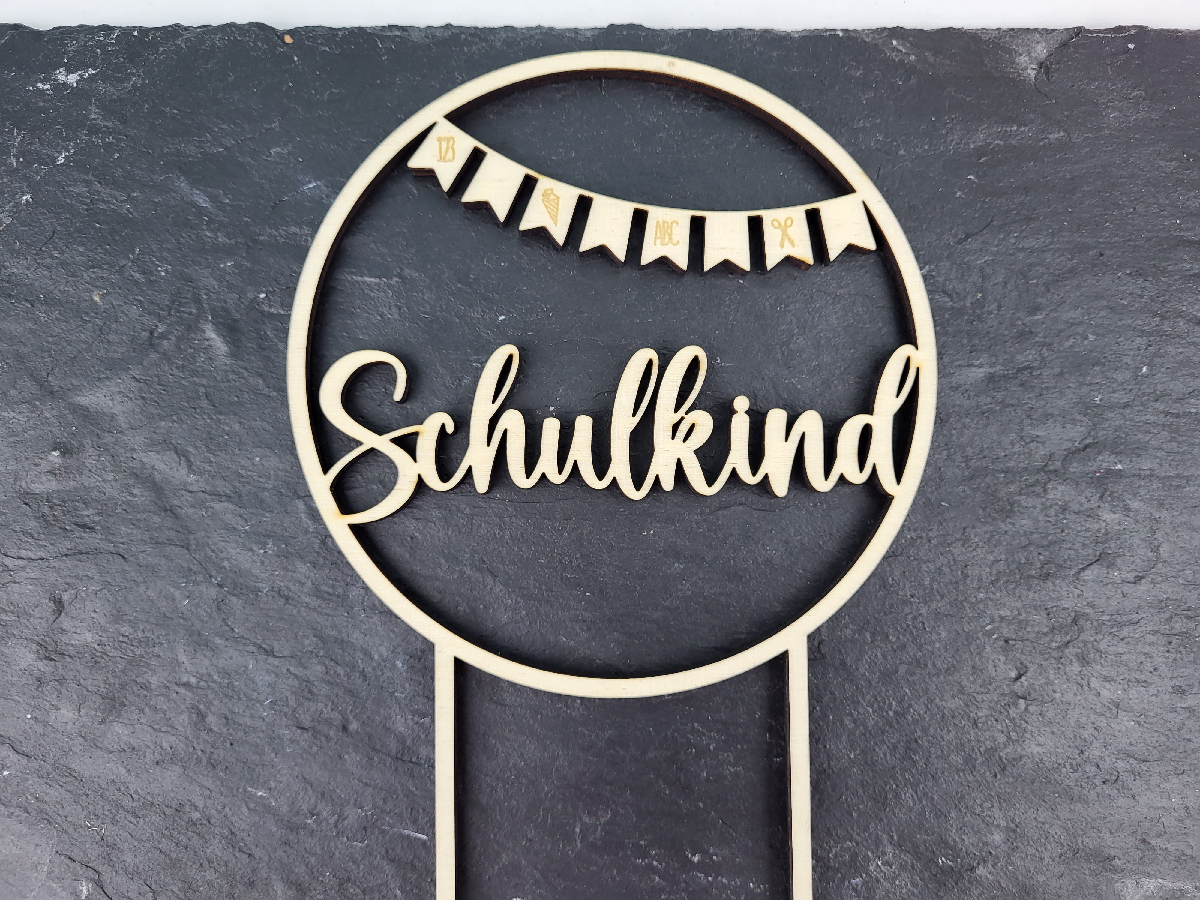 Einschulung Caketopper  Schulkind mit Wimpelkette T3