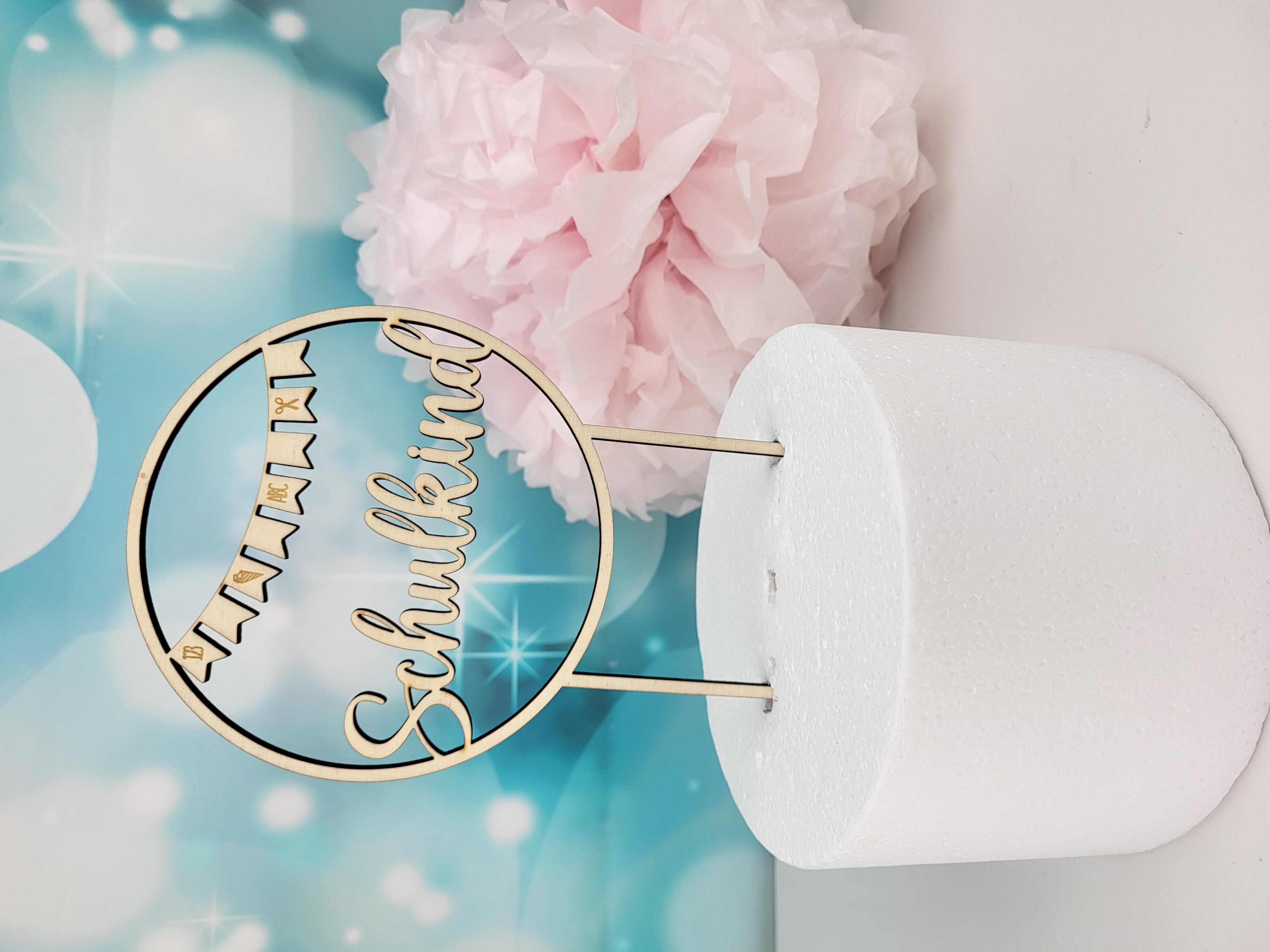 Einschulung Caketopper  Schulkind mit Wimpelkette T3
