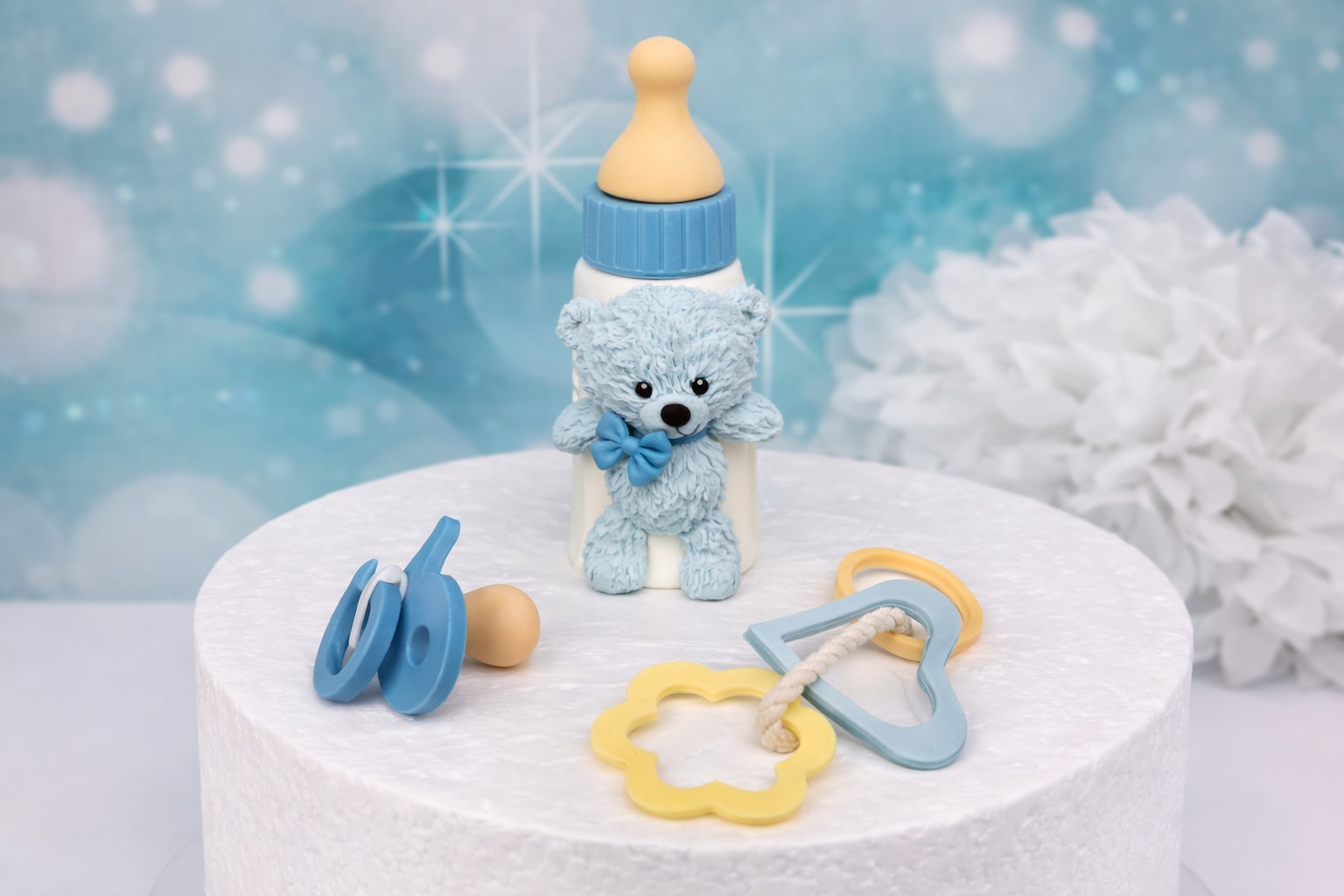 Baby-Deko Set für Torten – Fläschchen, Schnuller & Spielzeug aus Zuckermasse
