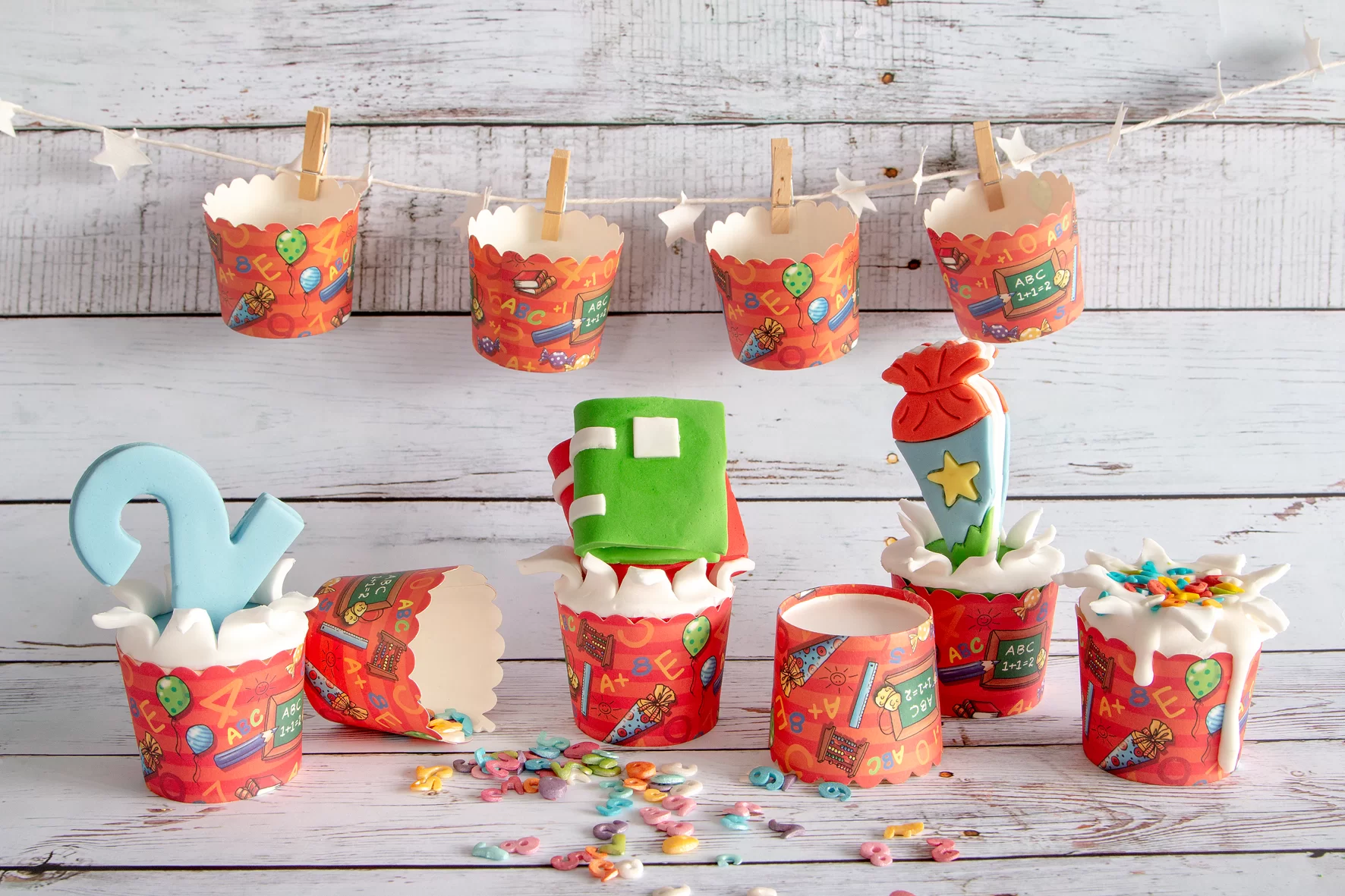Cupcake-Backformen Schulanfang Mini – 12 Stück