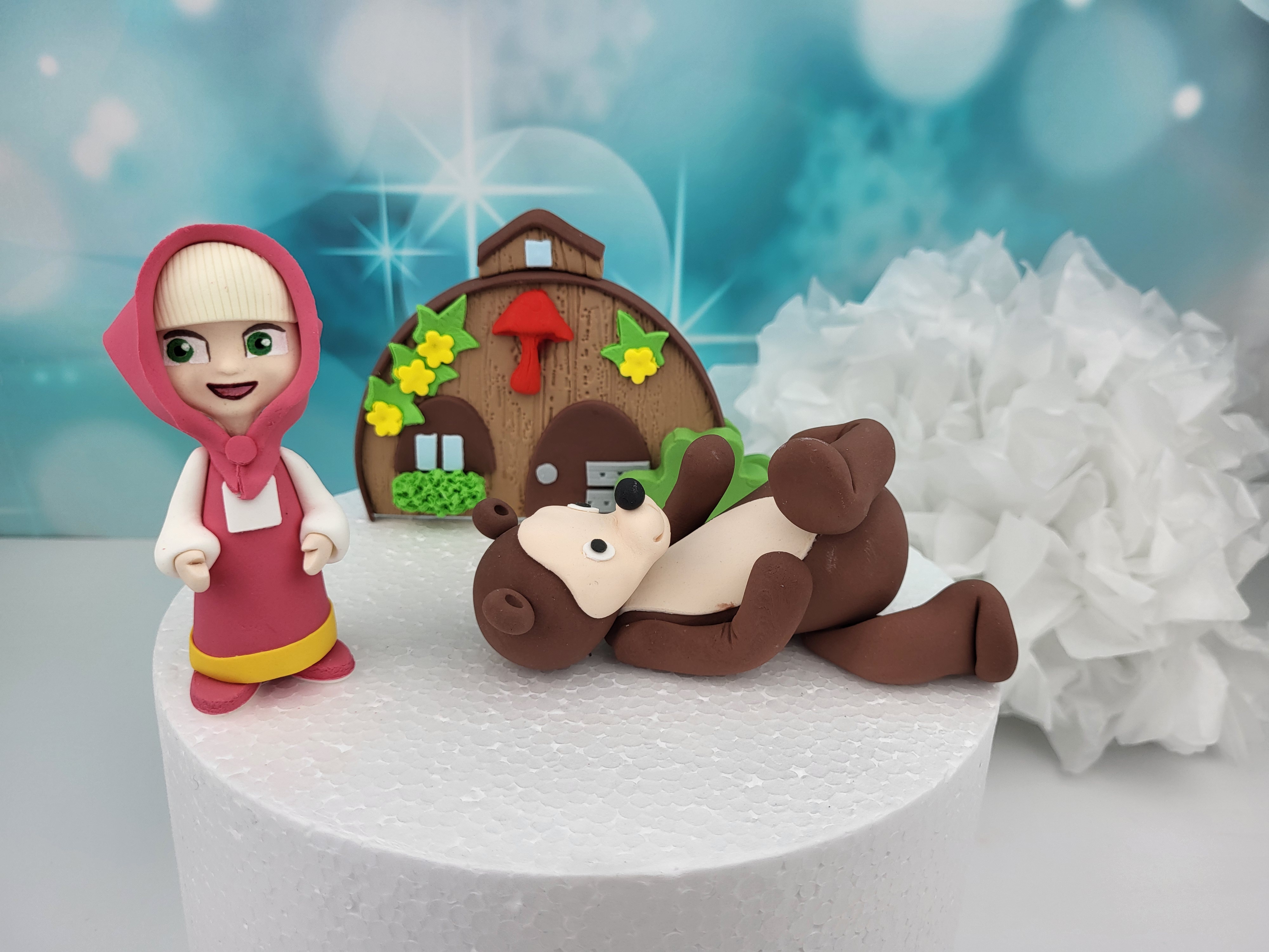 Tortenfigur Masha / Mascha und der Bär